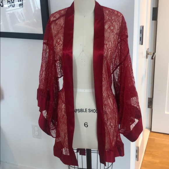 DISCONTINUED KIKI DE MONTPARNASSE LACE KIMONO - Picture 2 of 8